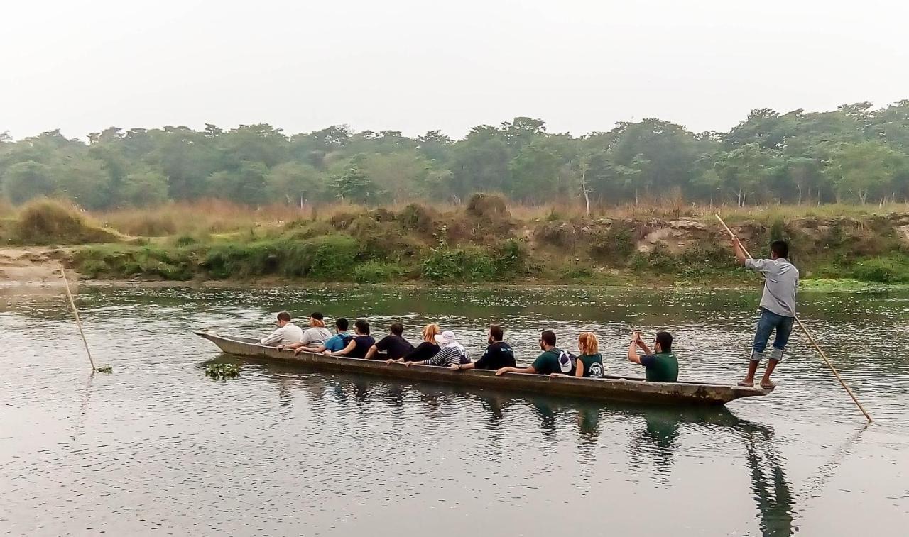 Eden Jungle Resort Sauraha Kültér fotó